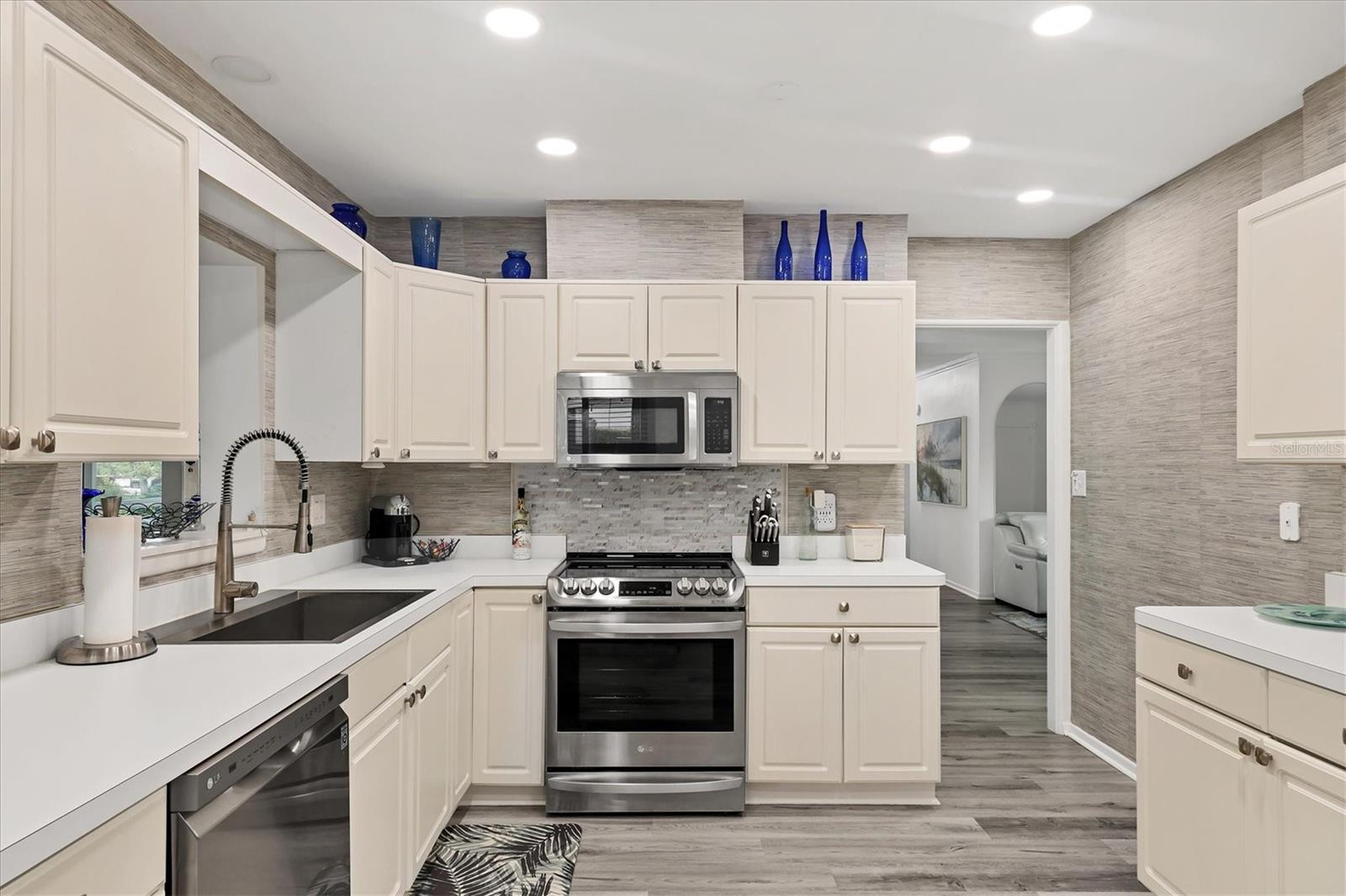 CORAL COVE - Residential