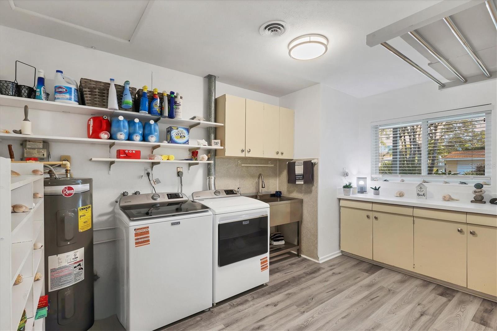 CORAL COVE - Residential