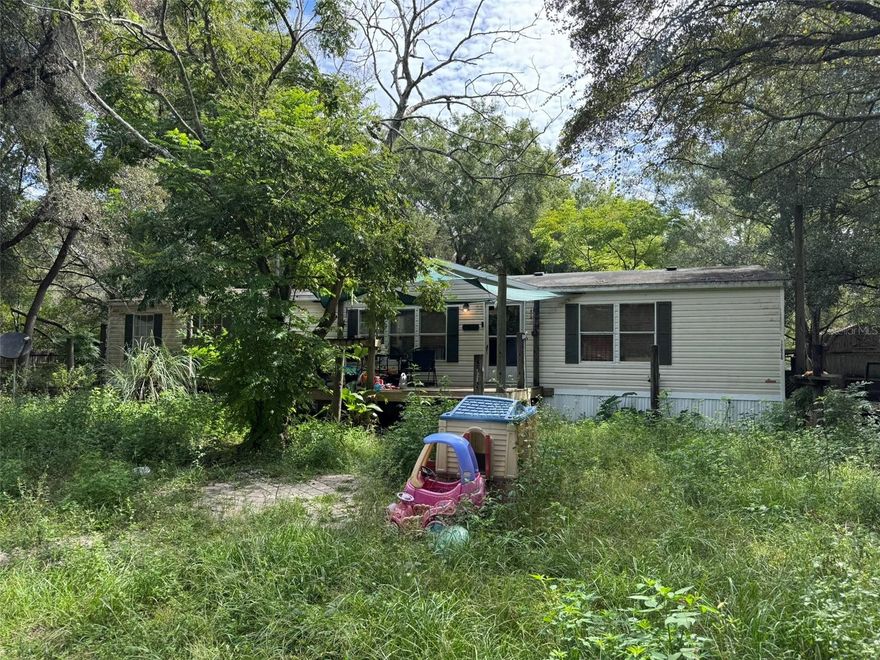 Spacious 3-bedroom, 2-bath double-wide mobile home in Highlands Meadows! Situated on 1.04 acres and zoned AG—bring your horses and animals. Tucked away on a quiet cul-de-sac, this property offers both privacy and convenience. Inside, find fireplace and plenty of living space. All just minutes from shopping, dining, and everyday essentials.