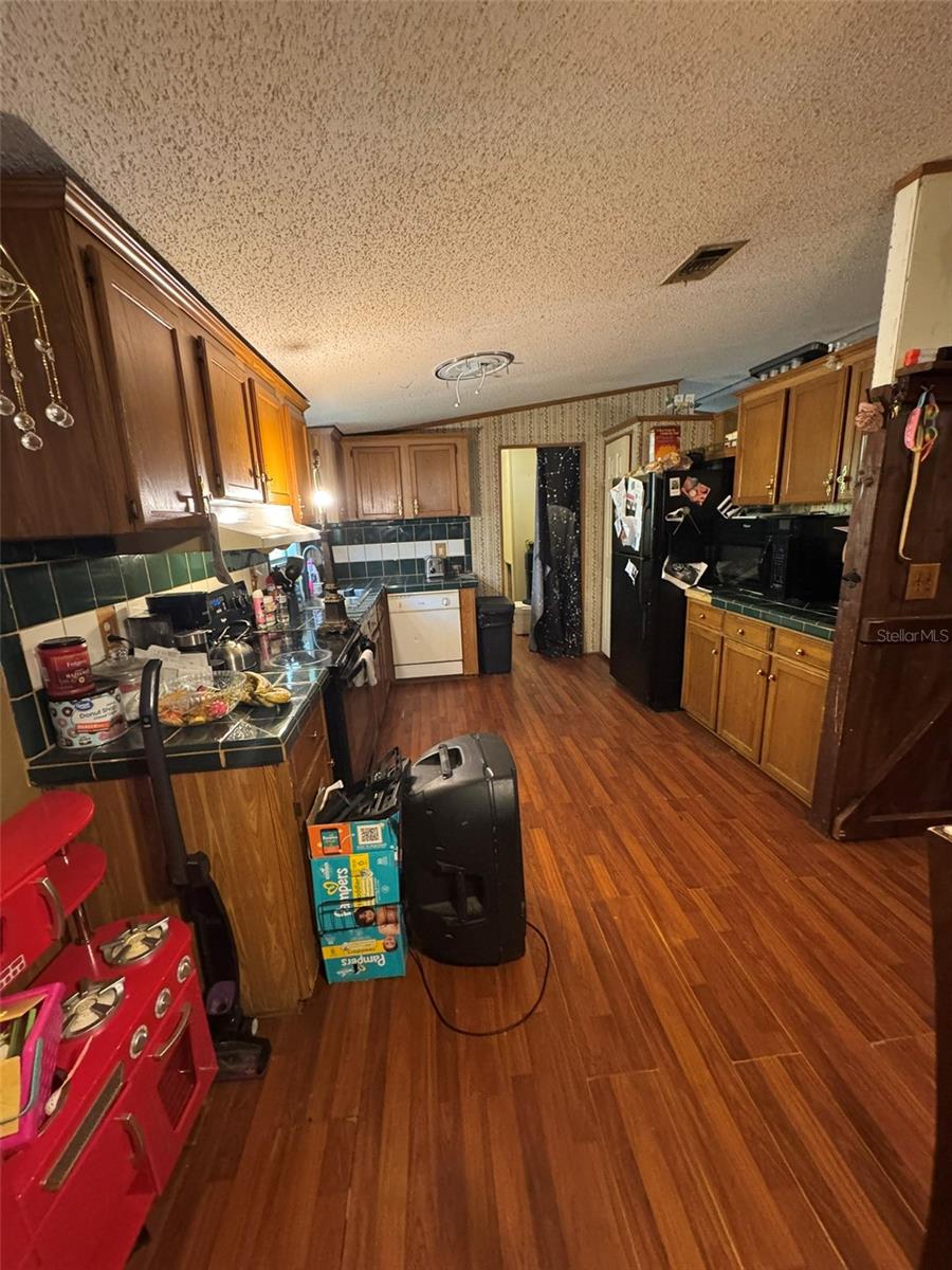 HIGHLAND MEADOWS - Residential