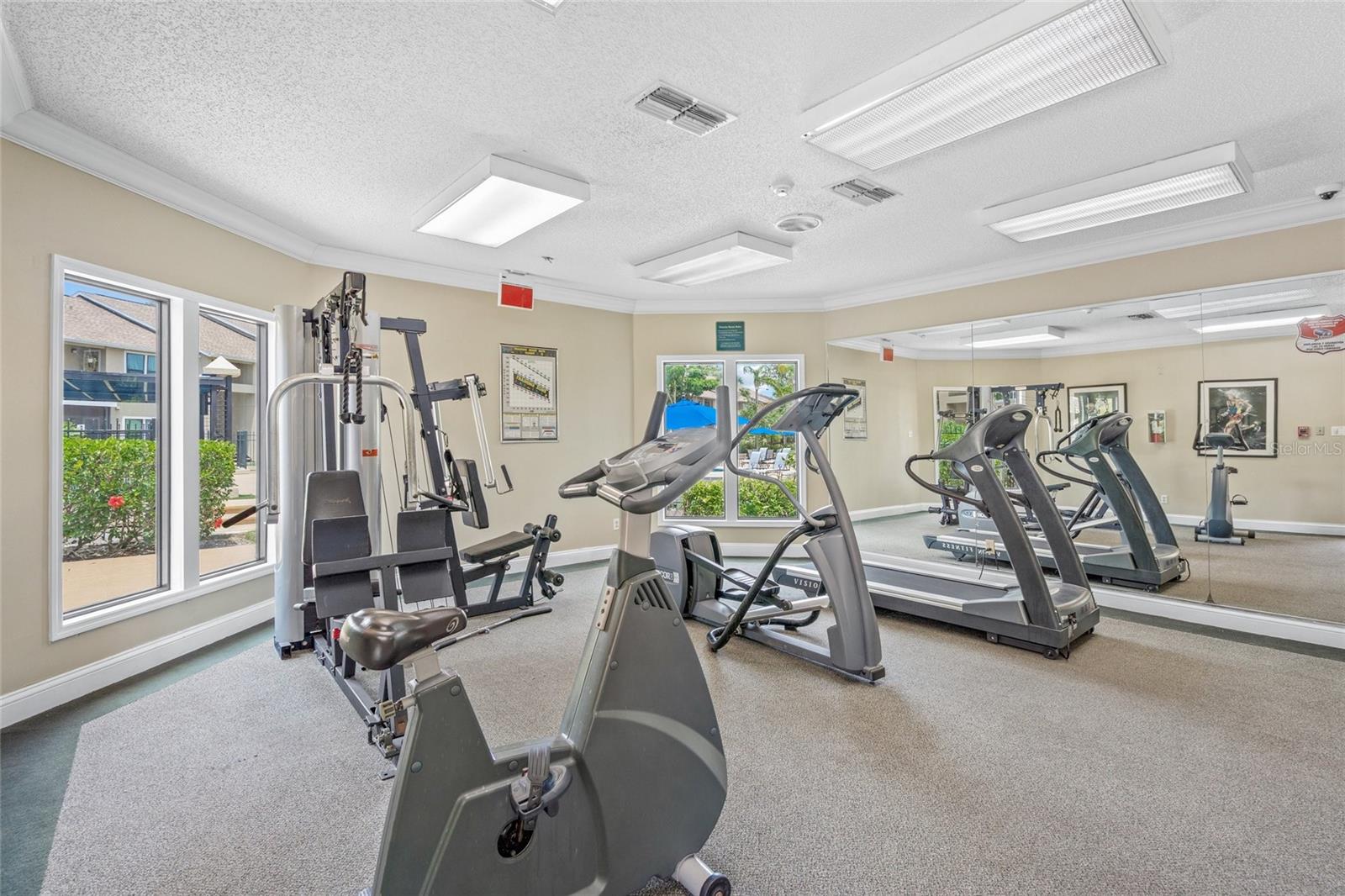 VINTAGE GRAND - Residential