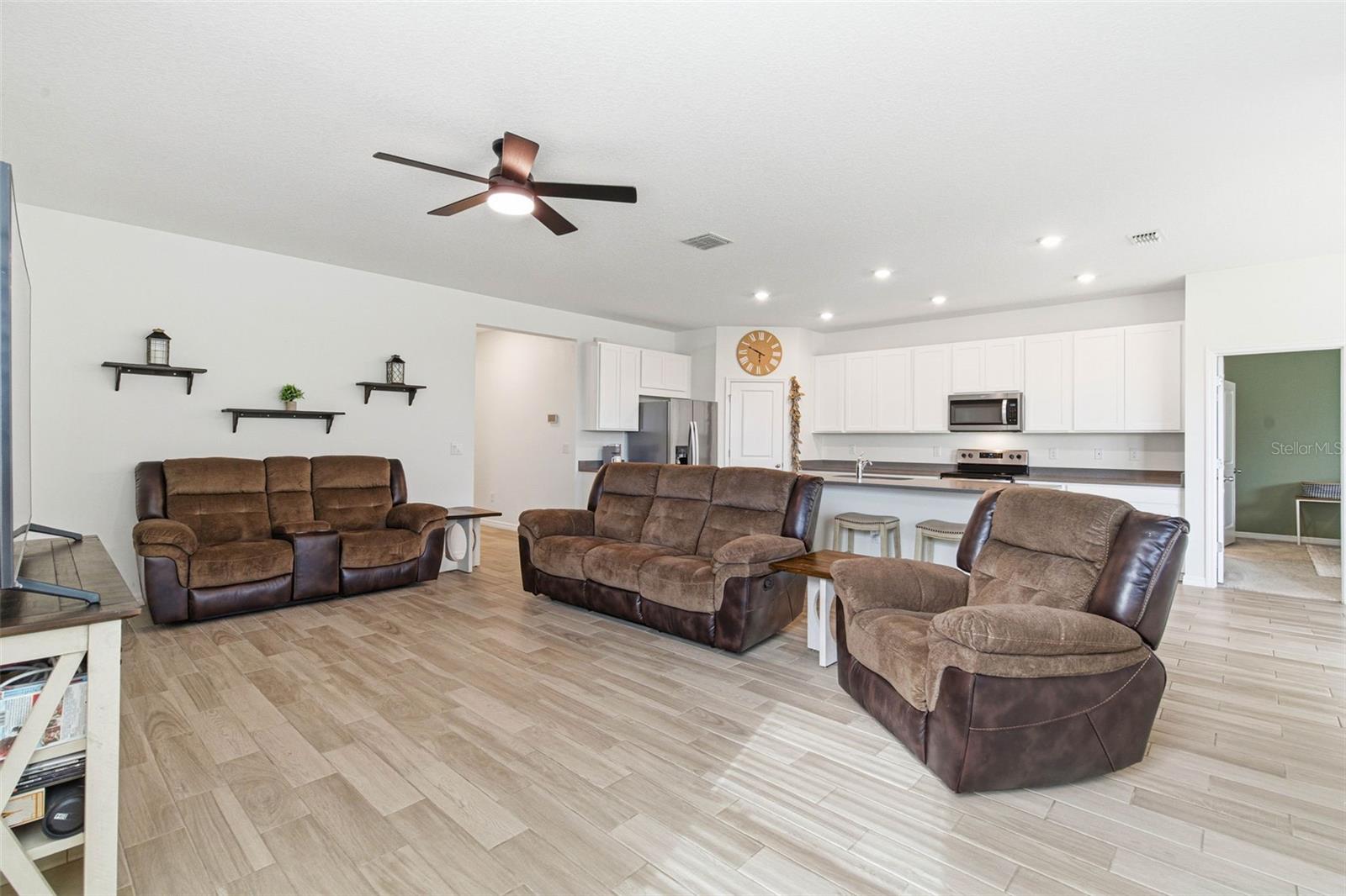 SOUTH FORK S & TR T - Residential