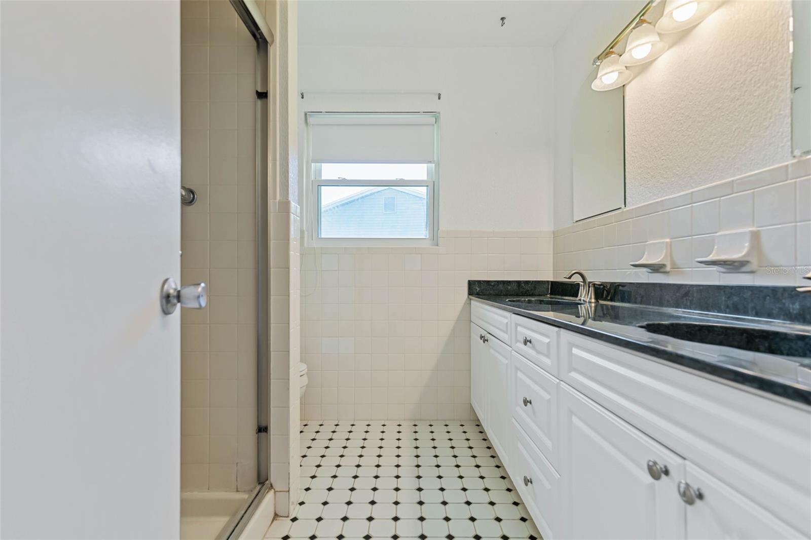 LAKE FOREST & LAKE FOREST NORTH - Residential Lease