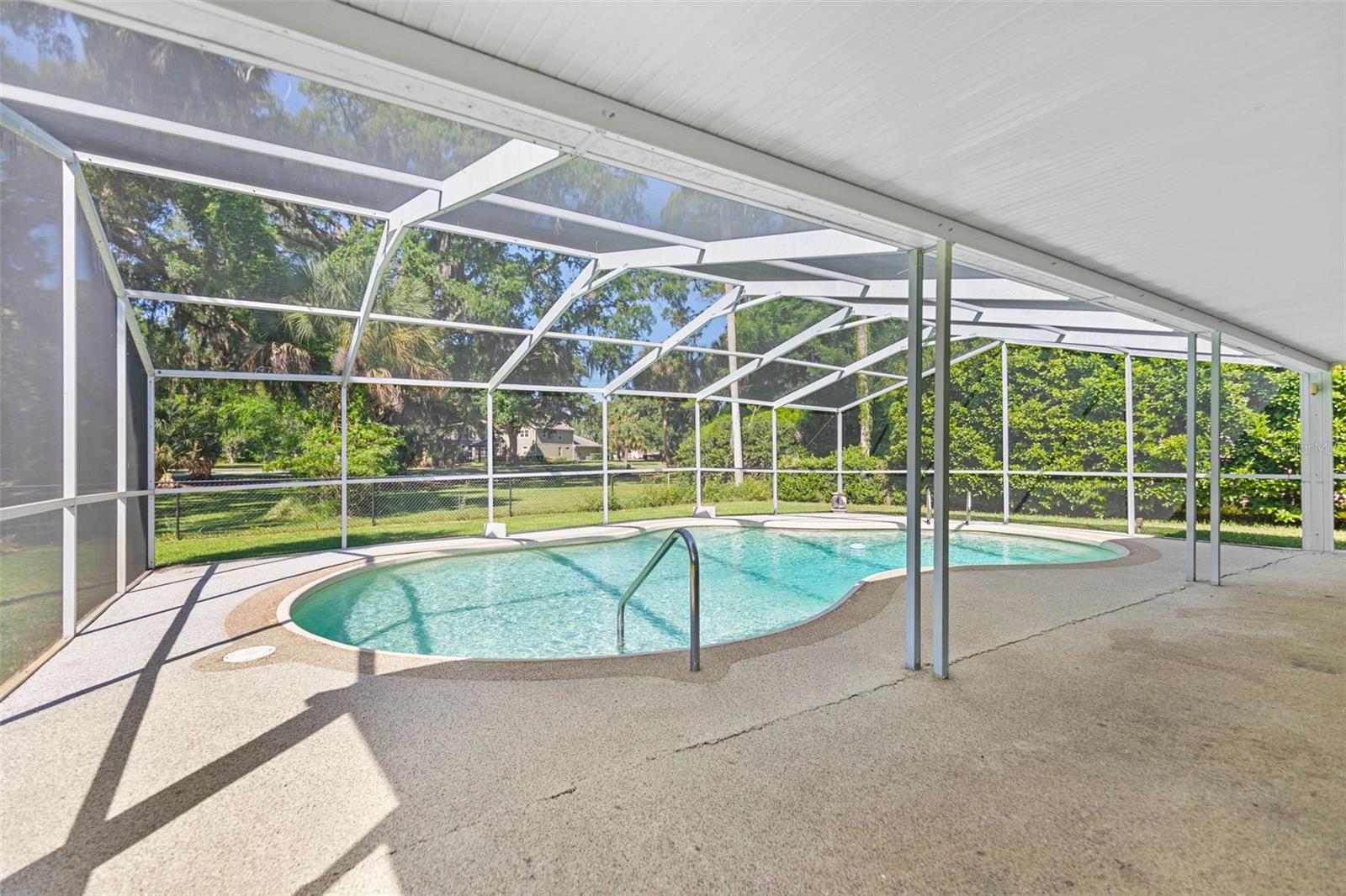 LAKE FOREST & LAKE FOREST NORTH - Residential Lease