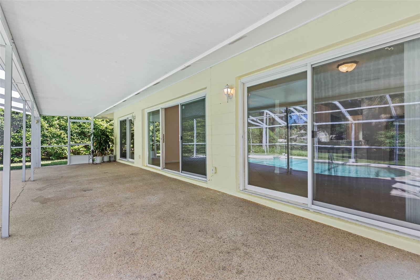 LAKE FOREST & LAKE FOREST NORTH - Residential Lease