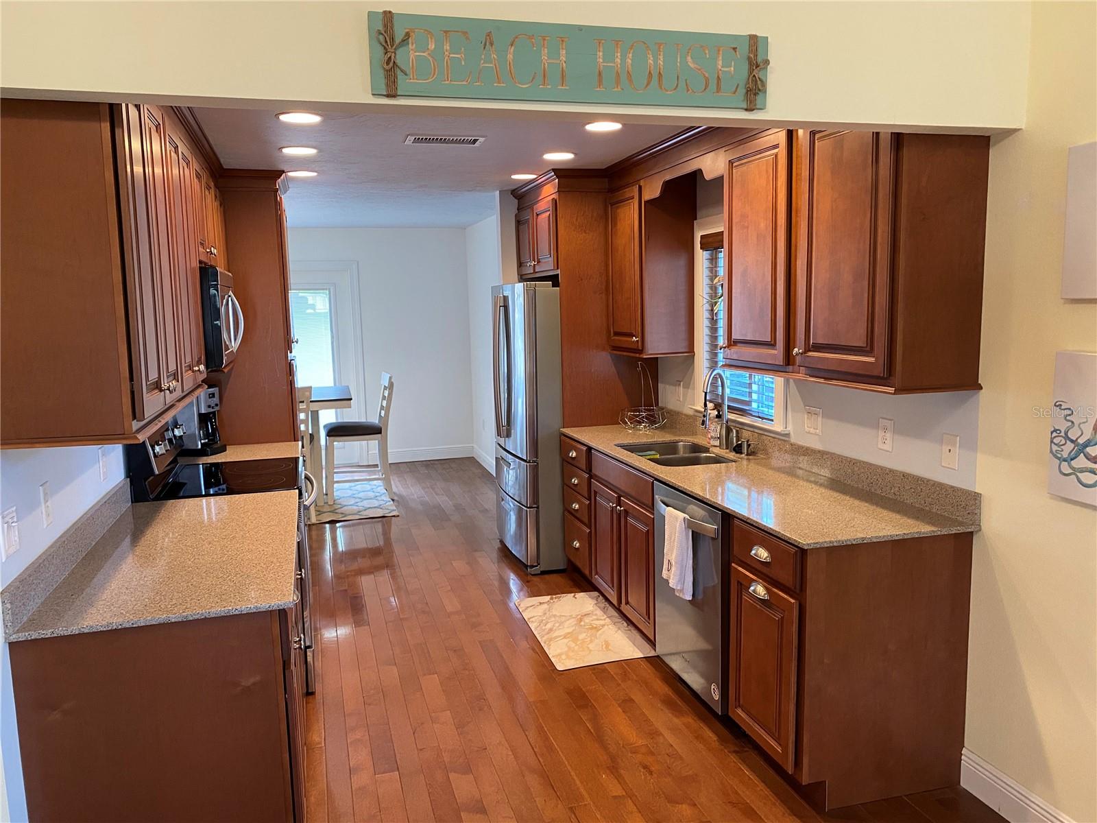 SOUTH HIGHLAND AMD OF - Residential Lease