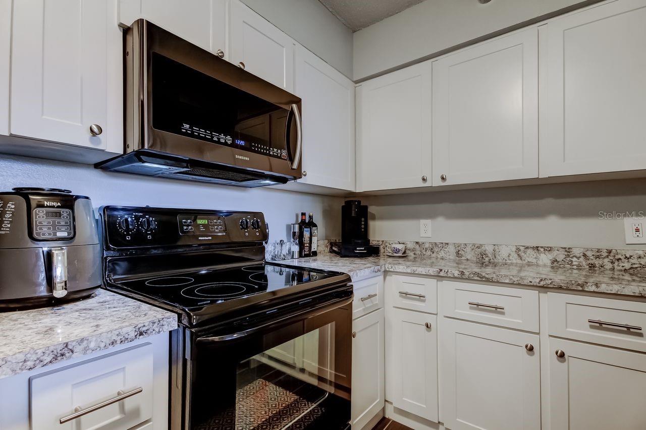 2333 FEATHER SOUND DRIVE B211