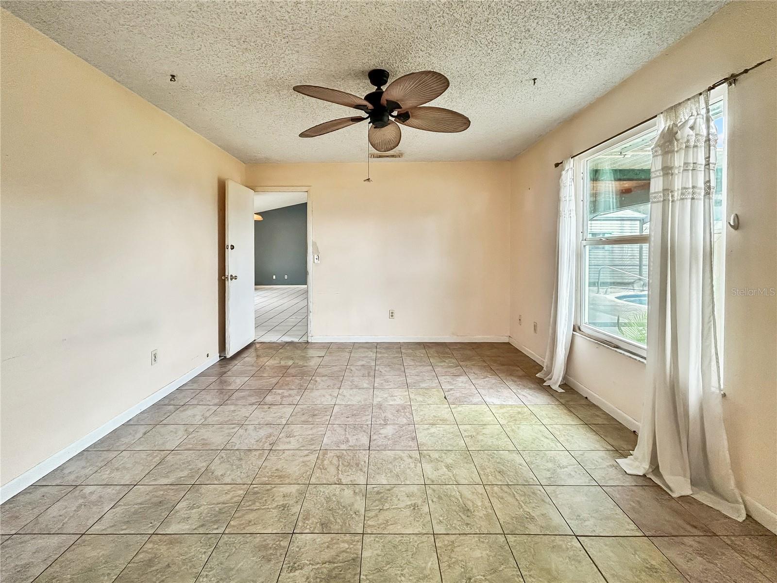 PORT ST LUCIE SEC 19 - Residential