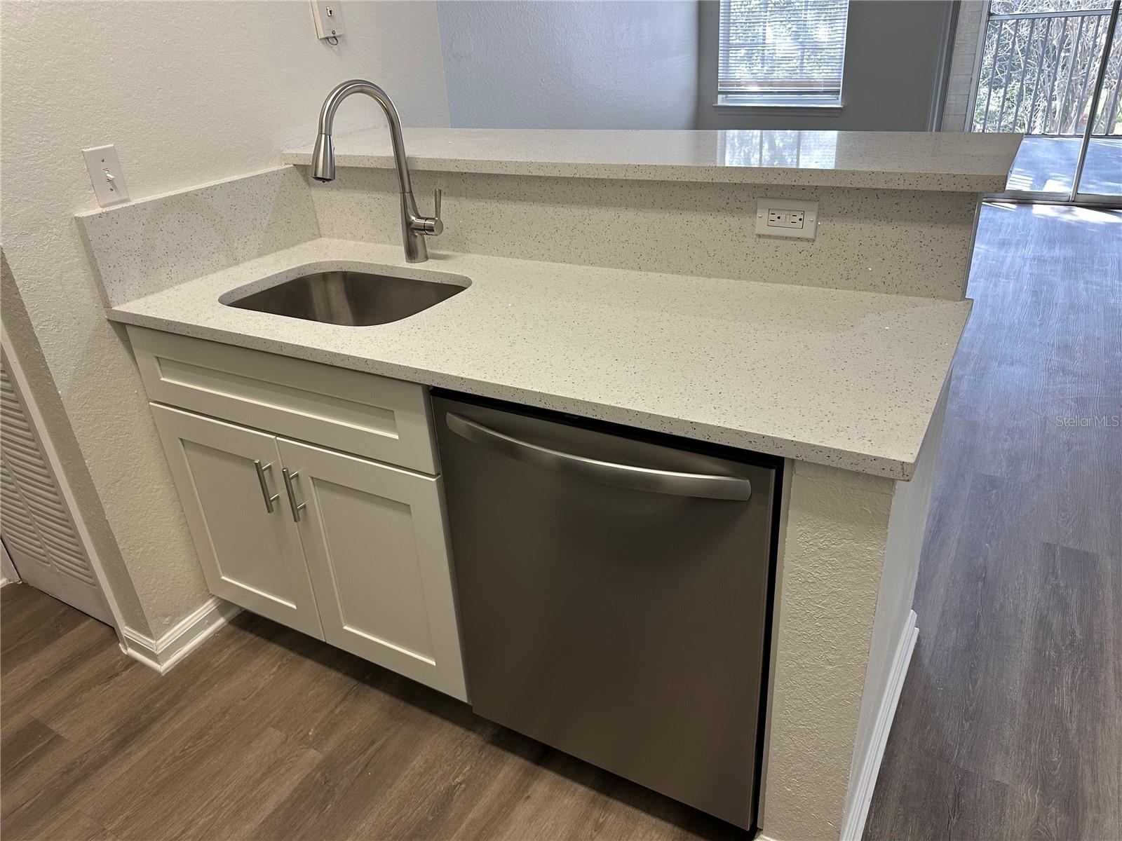 BELMONT/PK CENTRAL CONDO - Residential