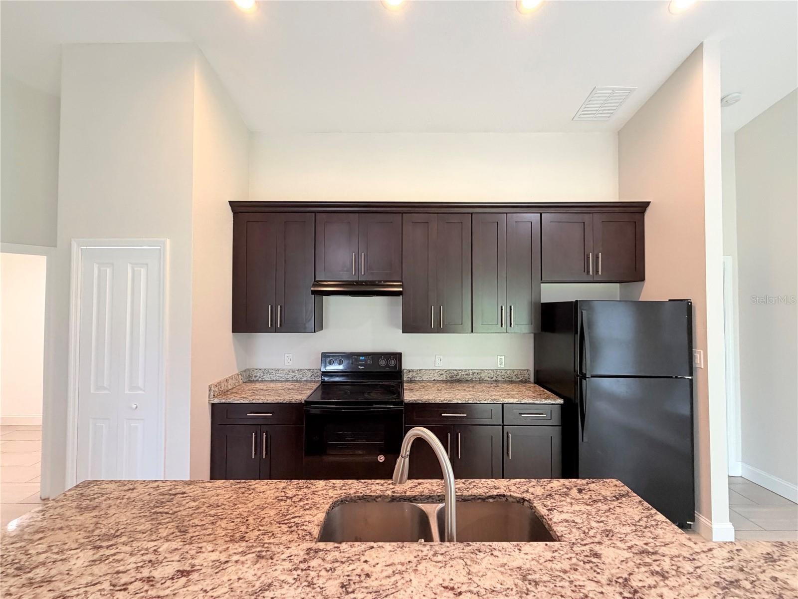 3124 N COVINGTON DRIVE