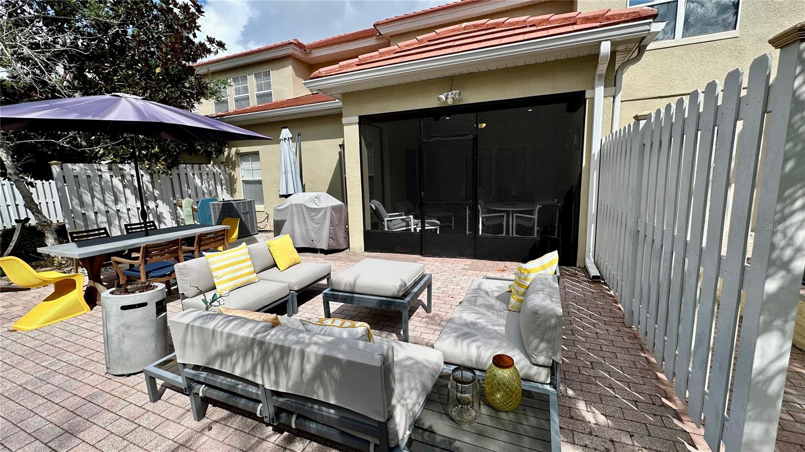 TOSCANA W - Residential Lease