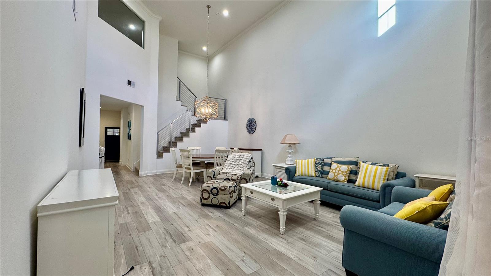 TOSCANA W - Residential Lease