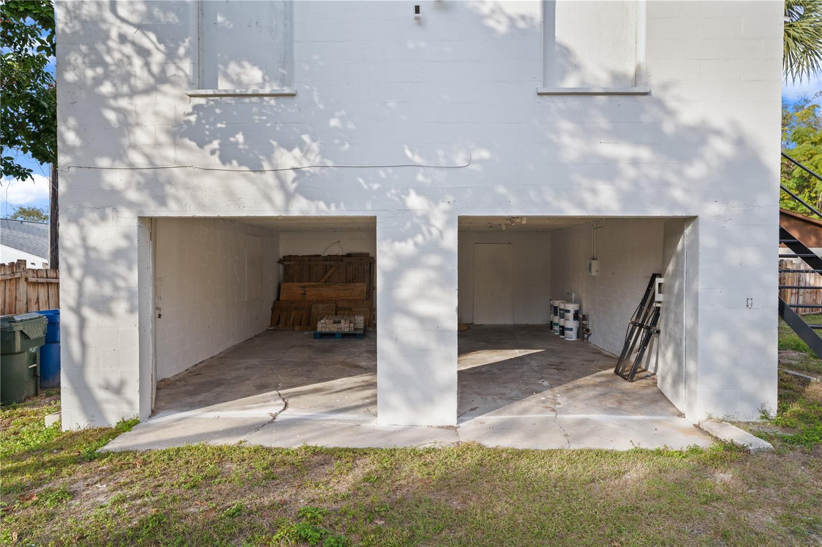 HIGHLAND PARK - Residential Income