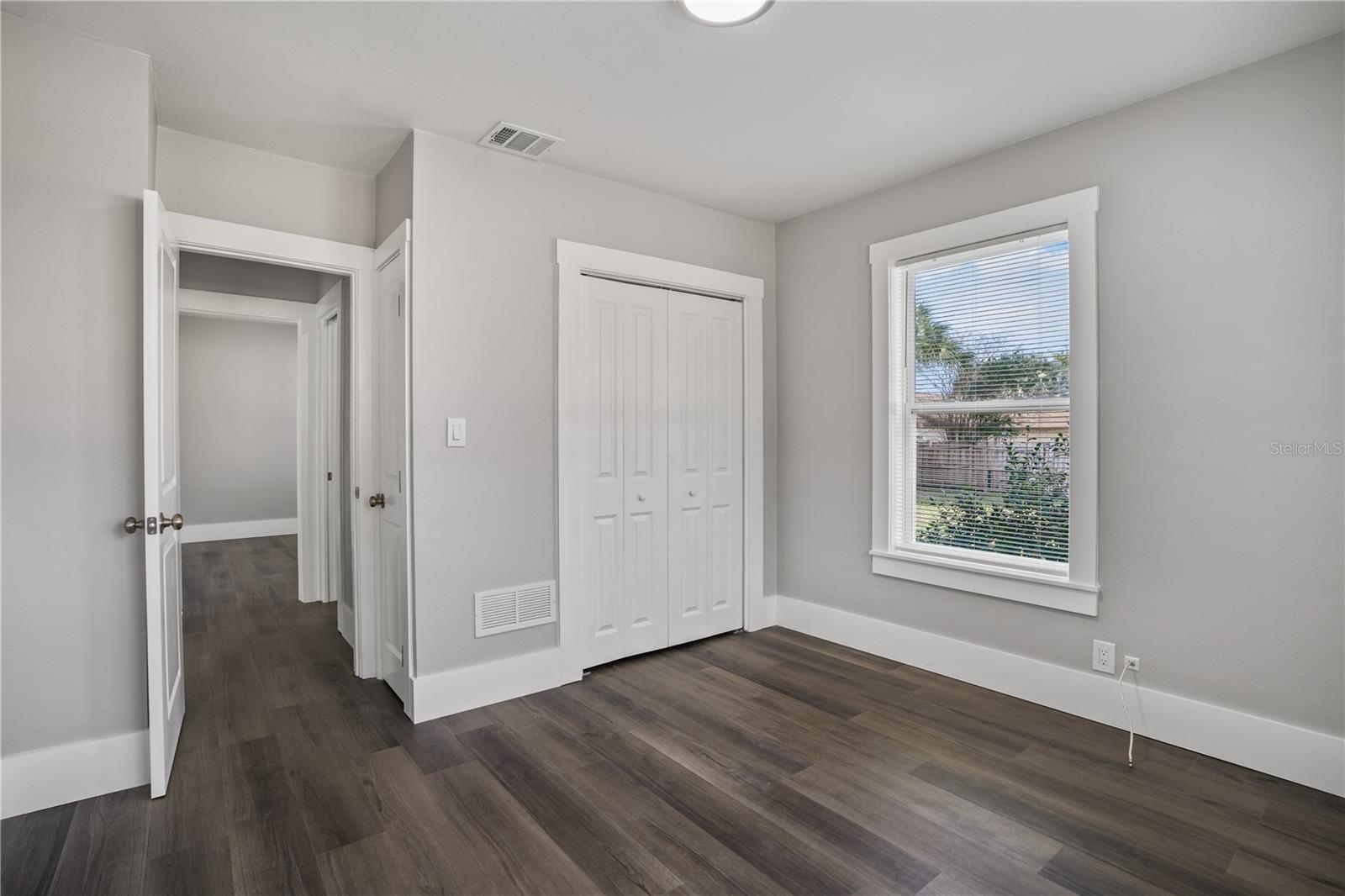 HIGHLAND PARK - Residential Income