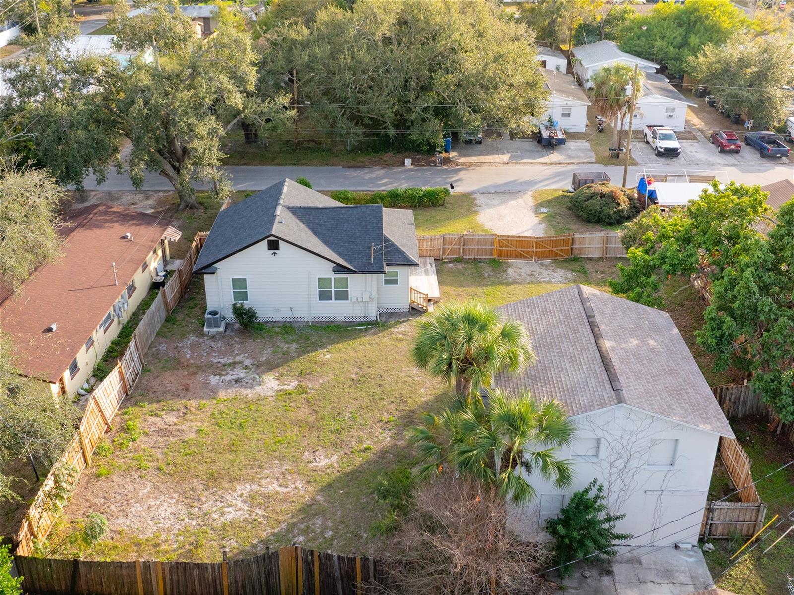 HIGHLAND PARK - Residential Income