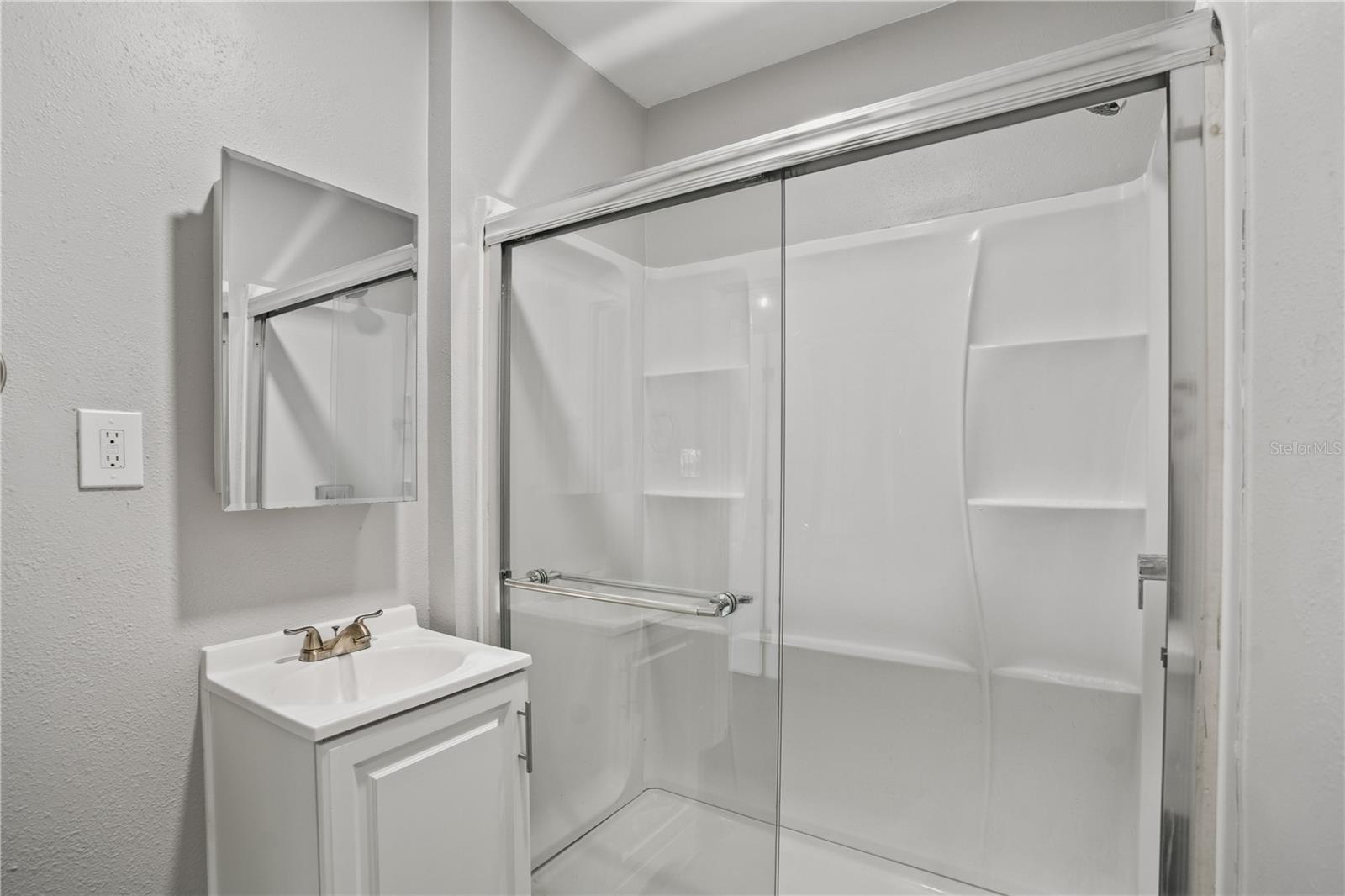 HIGHLAND PARK - Residential Income