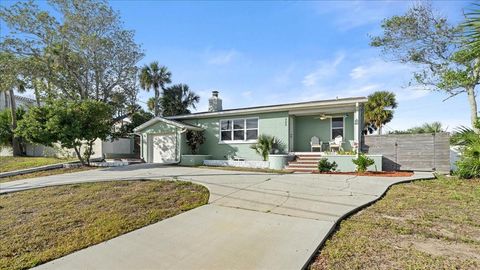 A home in DAYTONA BEACH