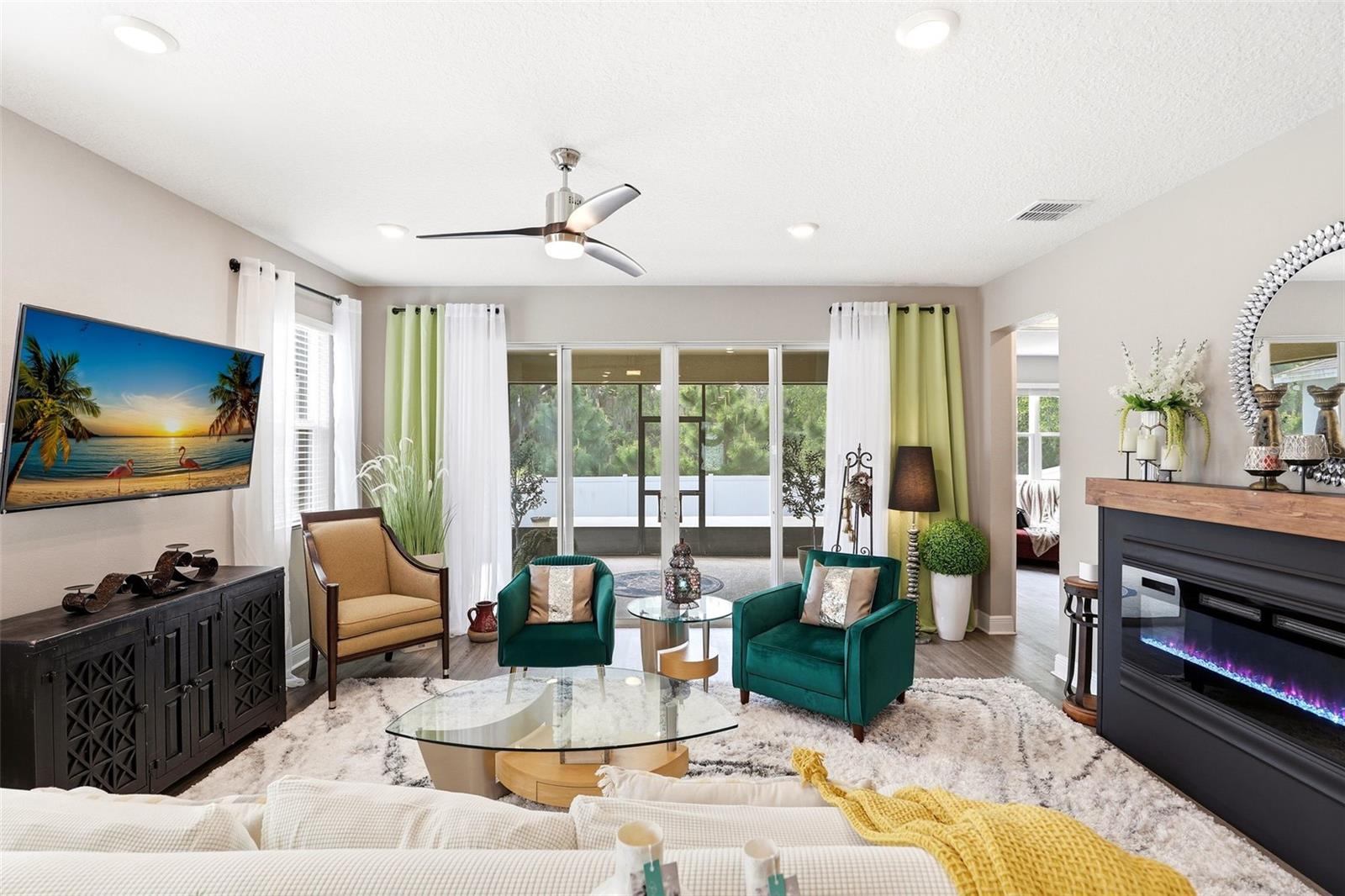 SPRING CREEK - Residential