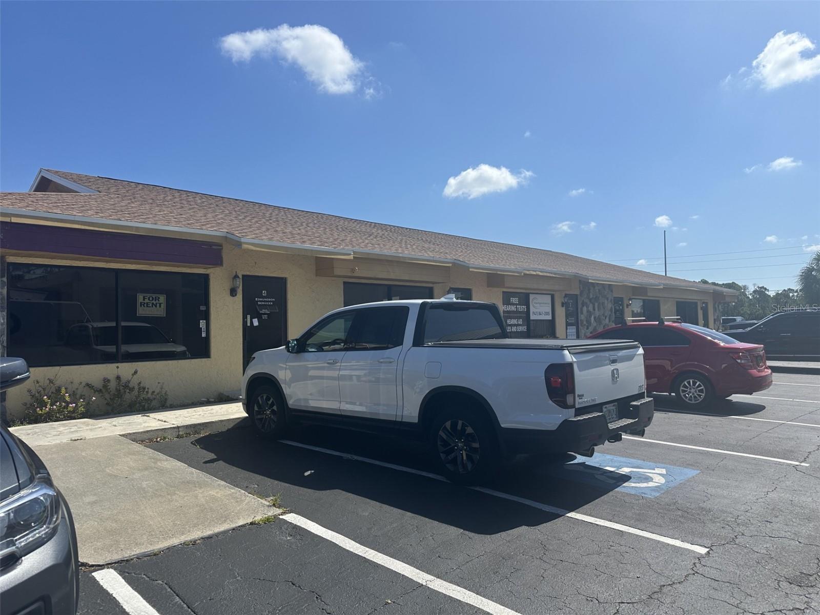 PINE PLAZA - Commercial Sale