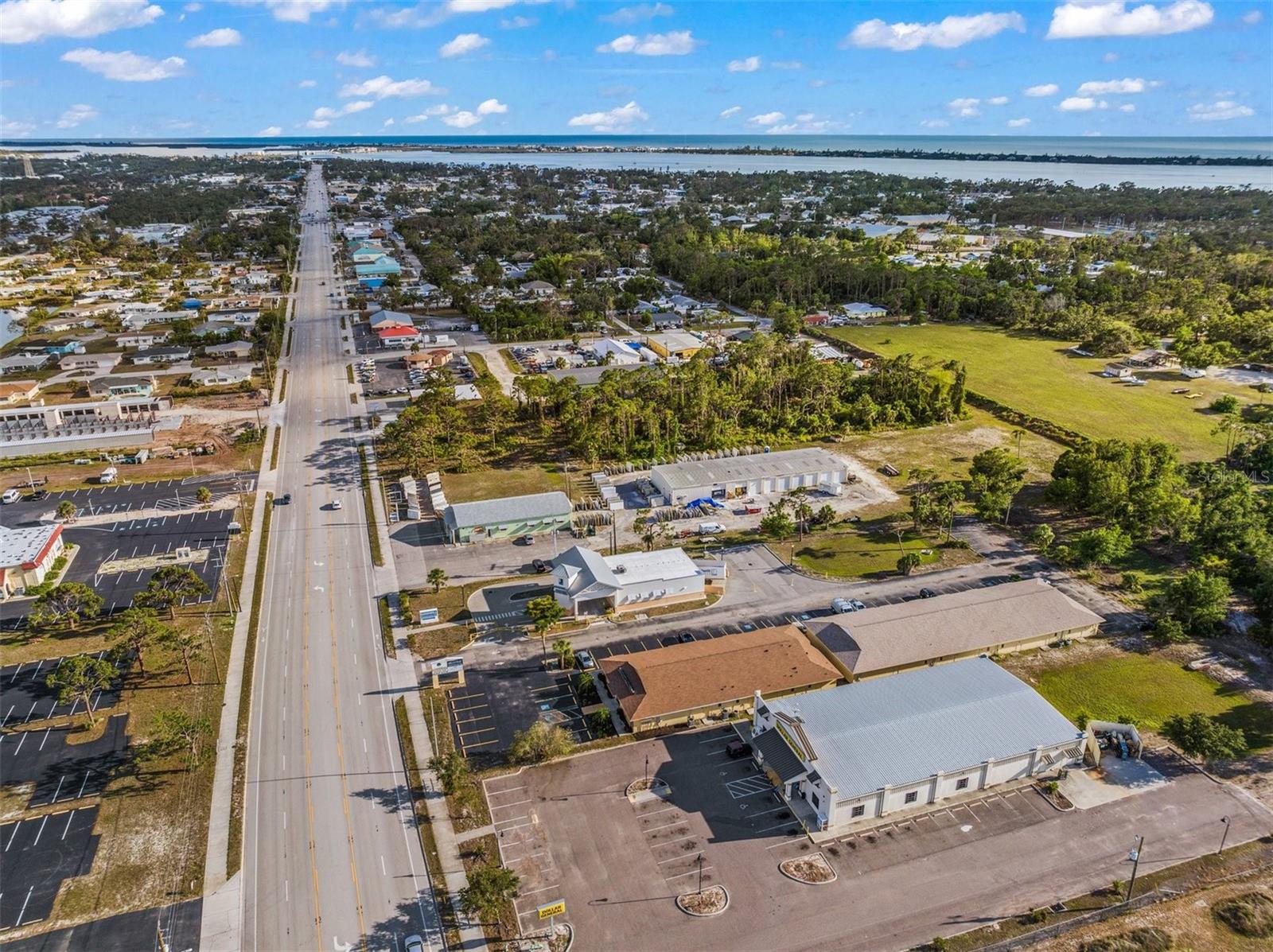 PINE PLAZA - Commercial Sale