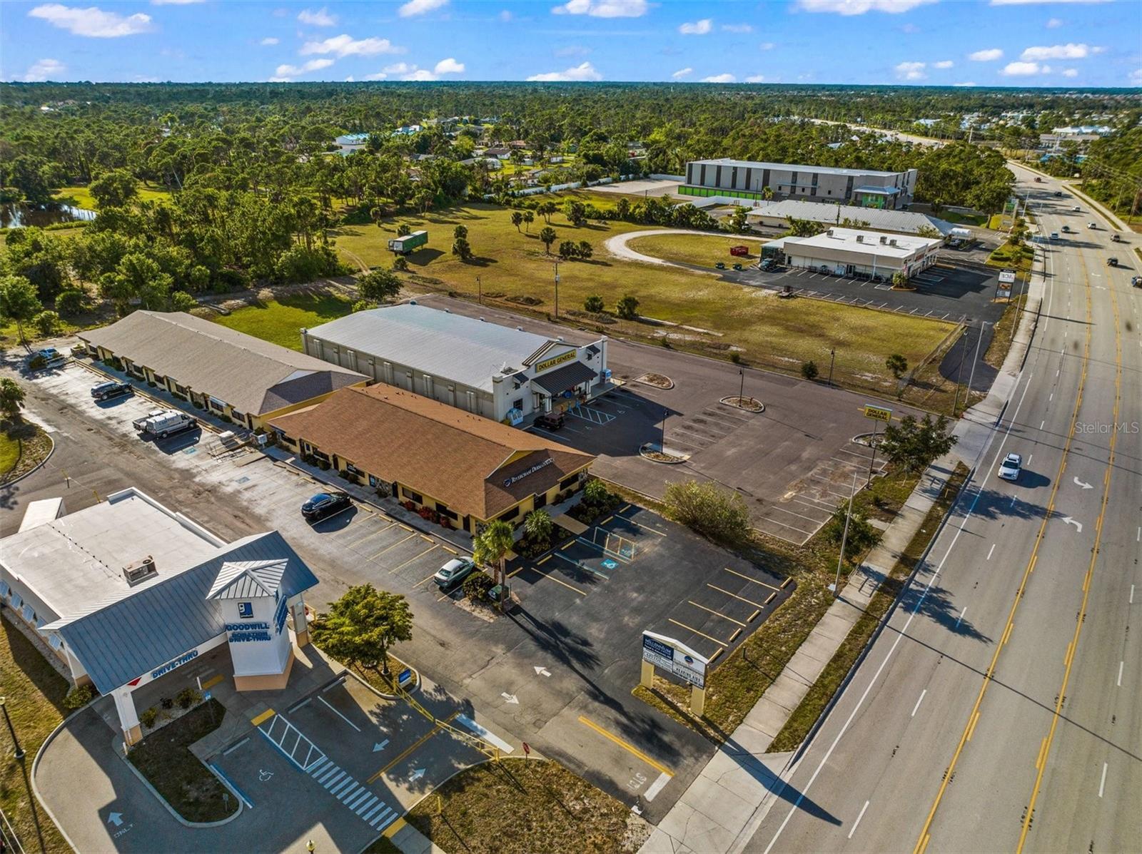 PINE PLAZA - Commercial Sale