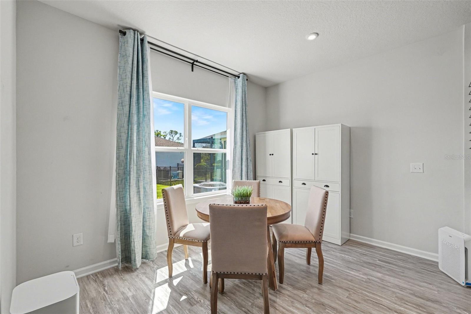 SUMMERWOODS - Residential