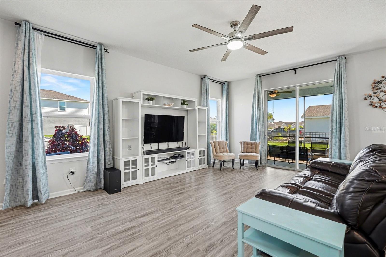 SUMMERWOODS - Residential