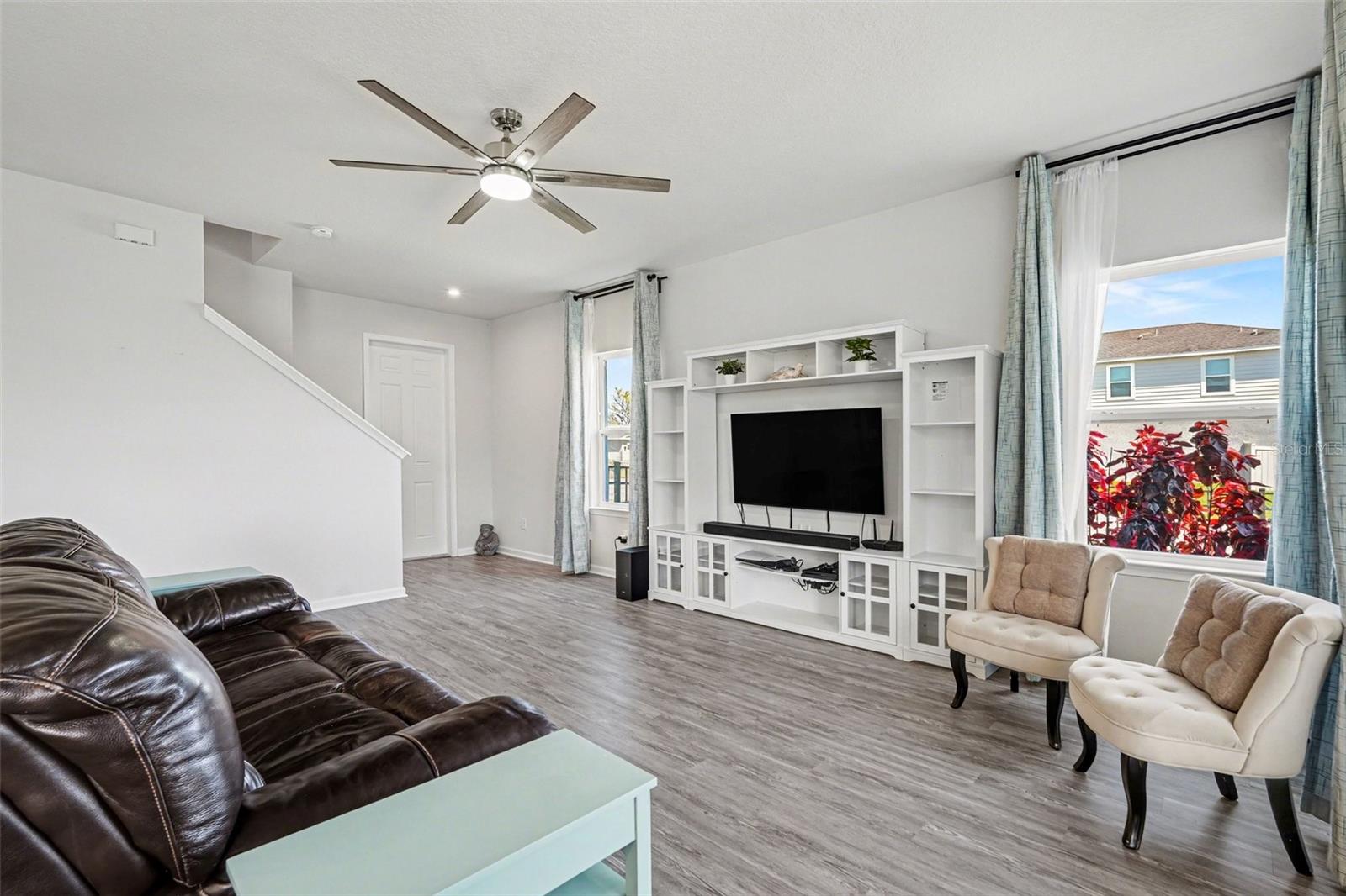 SUMMERWOODS - Residential