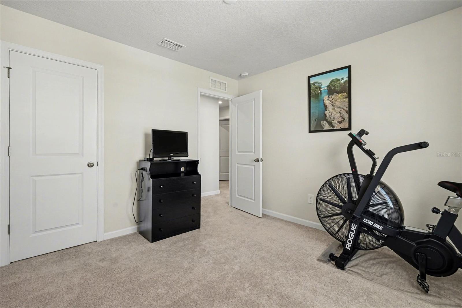 SUMMERWOODS - Residential