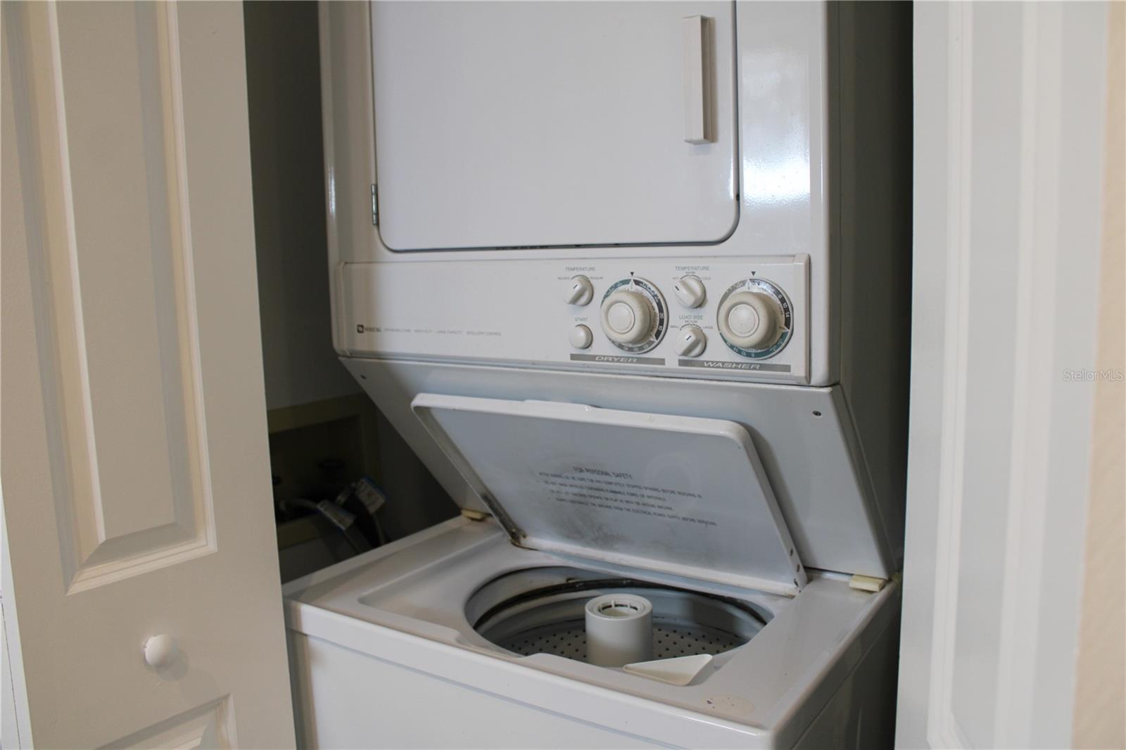 HORIZON TWNHS - Residential Lease