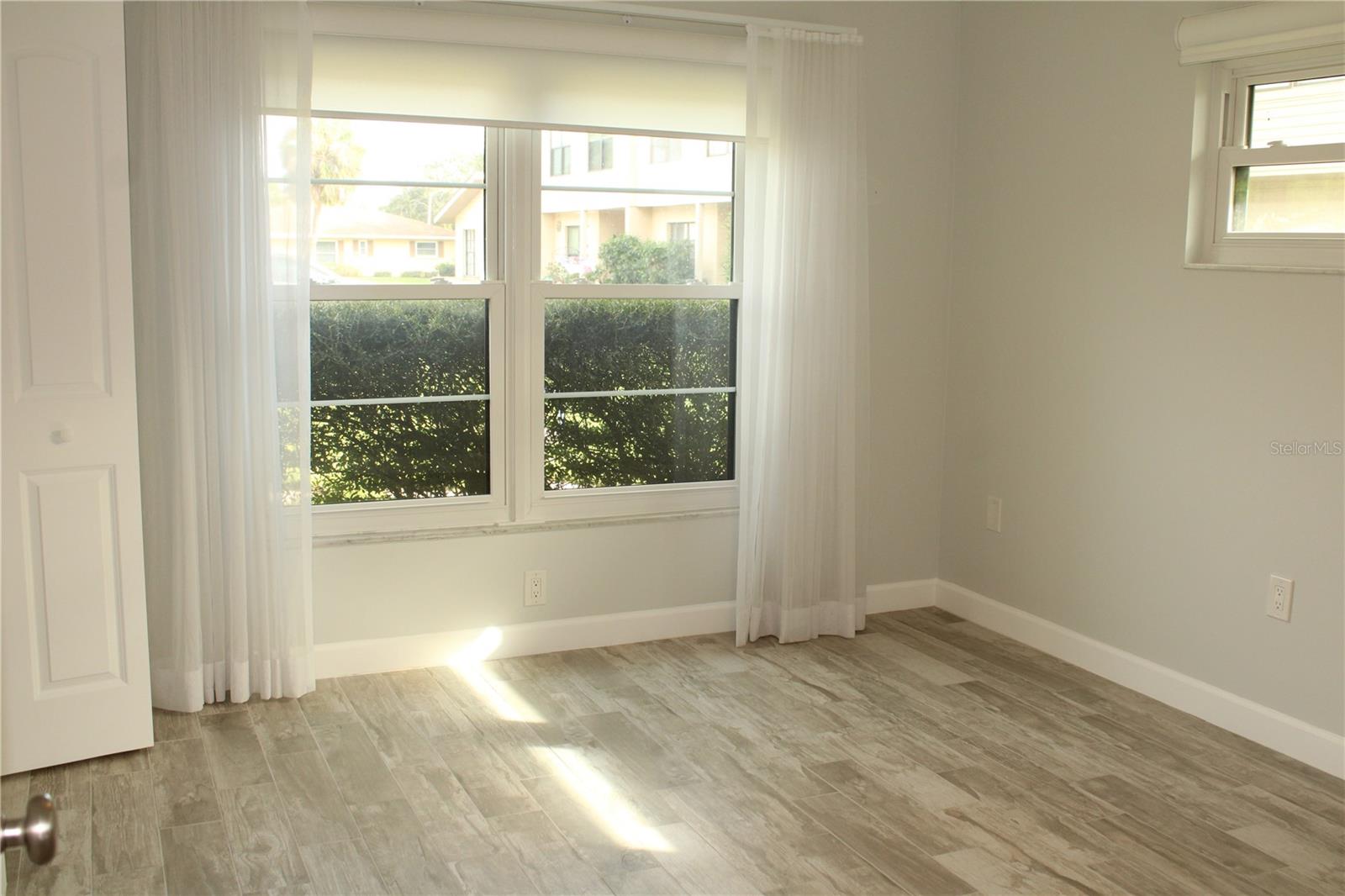 HORIZON TWNHS - Residential Lease