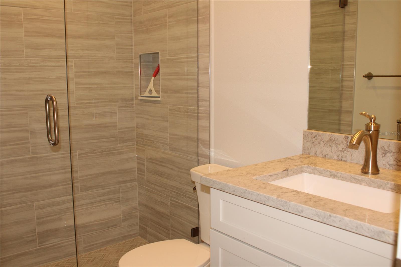 HORIZON TWNHS - Residential Lease