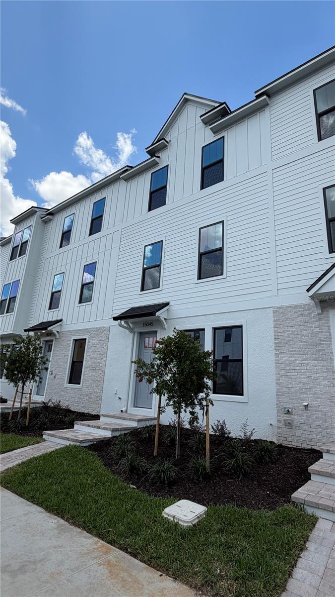 Photo of 15045 Groveside Road, Winter Garden, FL 34787 (MLS # S5156528)