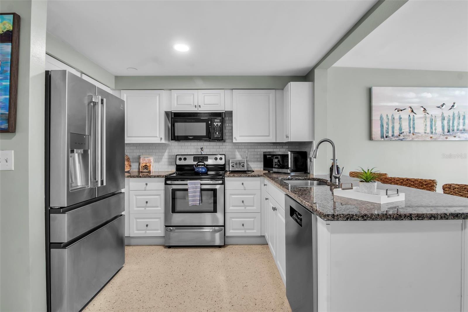 BAYVIEW GROVE - Residential