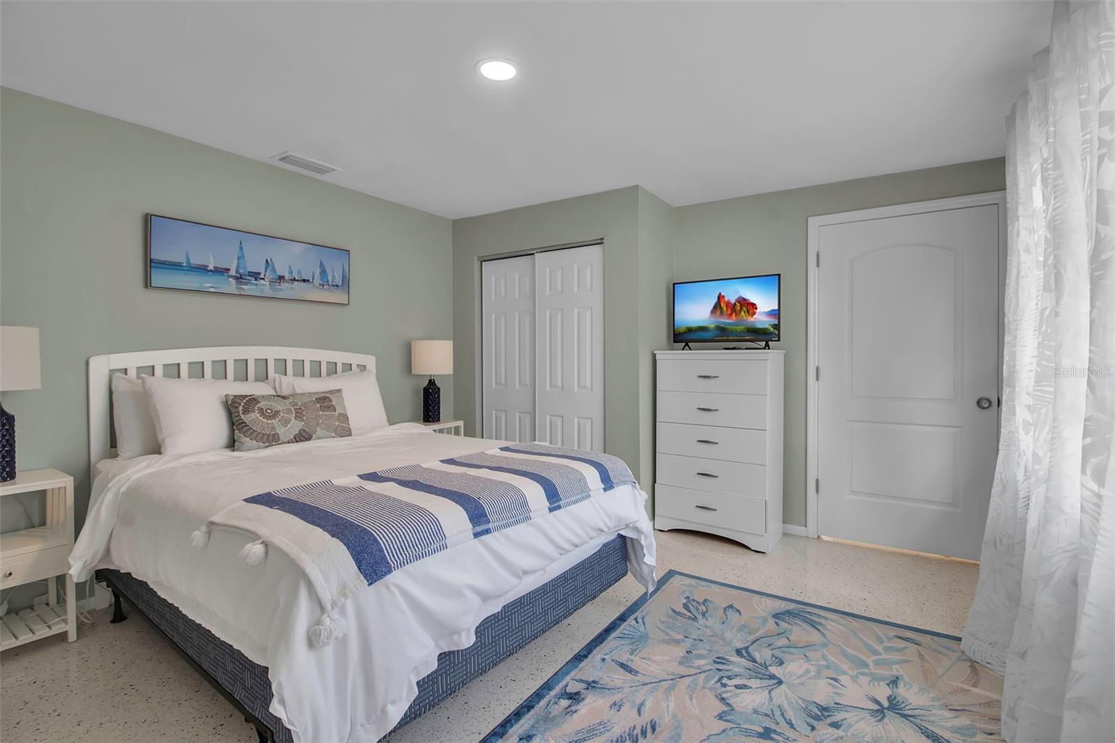 BAYVIEW GROVE - Residential