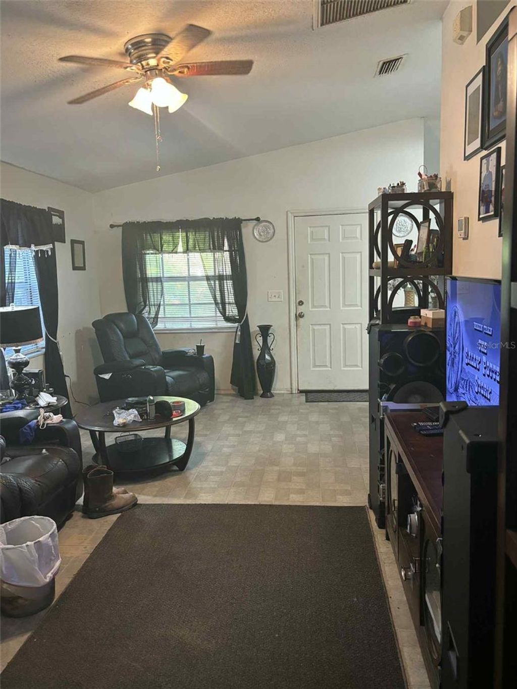 Photo of 812 27th Street E, Bradenton, FL 34208 (MLS # TB8440522)