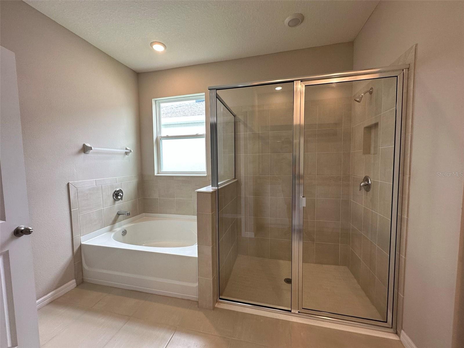 BELLA LAGO - Residential Lease