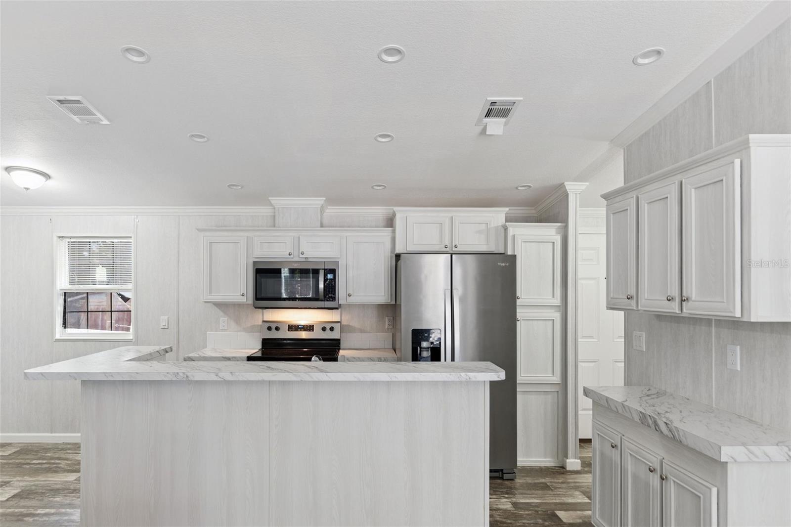 CANDLELIGHT GROVES - Residential