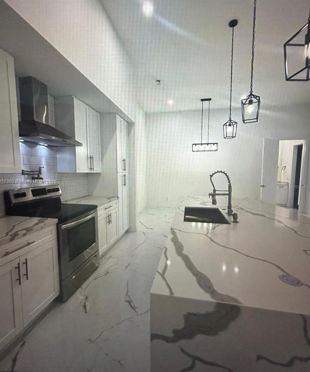Photo of 4304 NW 27 Lane, Cape Coral, FL 33993 (MLS # GC534490)