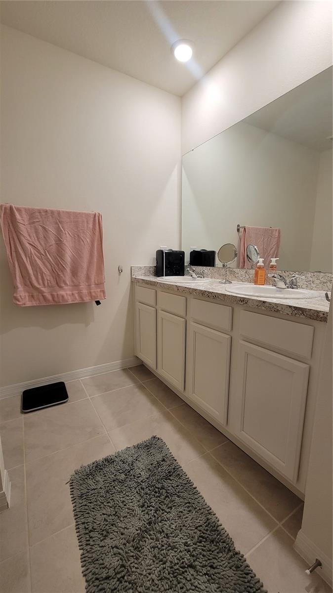 VILLAMAR PH 5 - Residential Lease