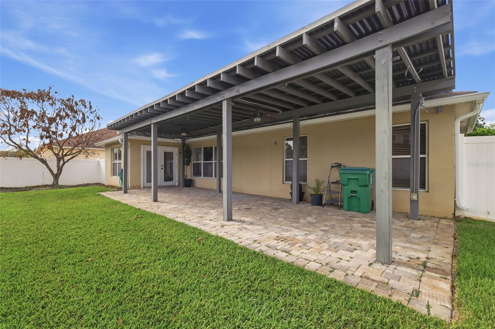 COBBLESTONE/WINTER GARDEN - Residential