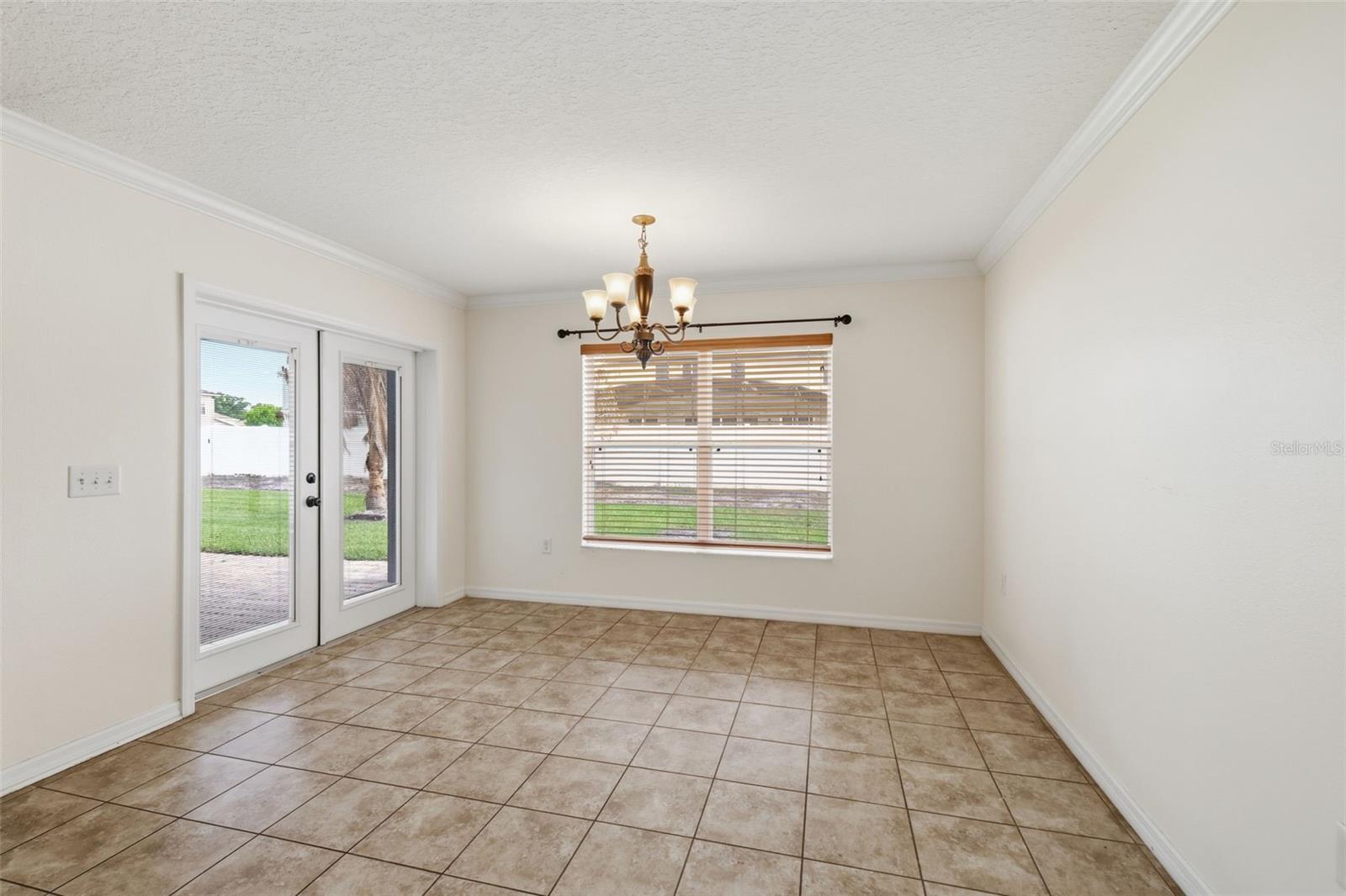 COBBLESTONE/WINTER GARDEN - Residential