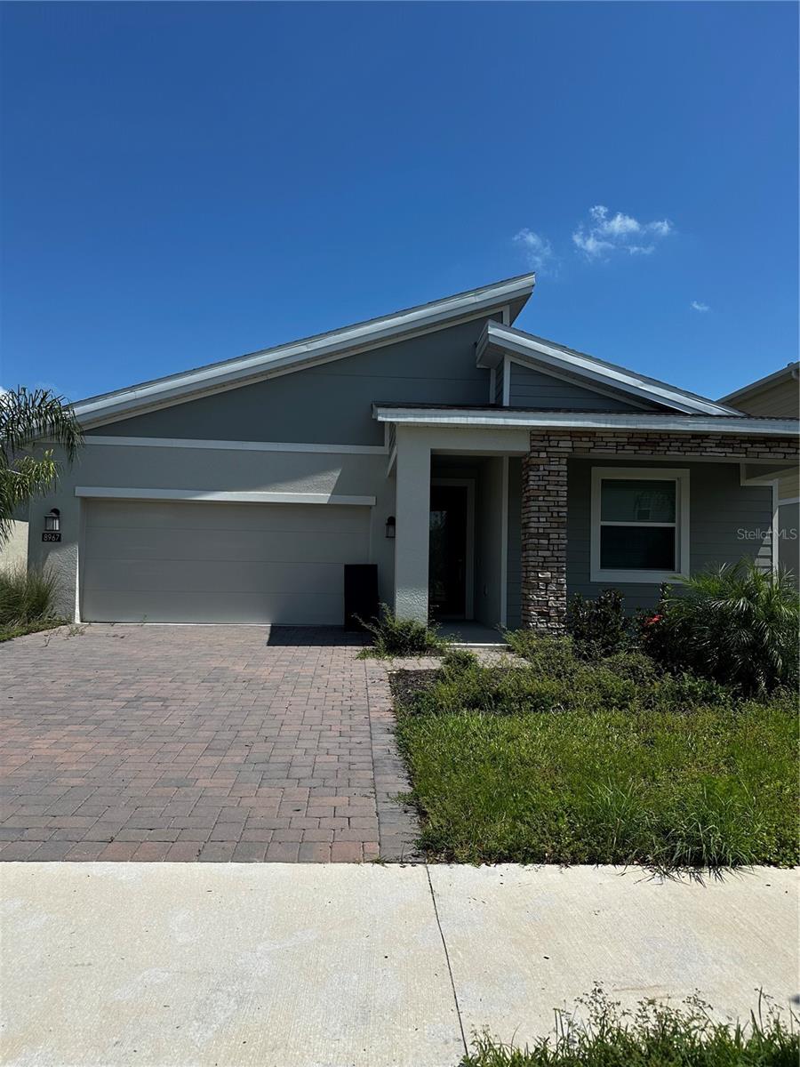 8967 CHIPPING SQUARE LANE