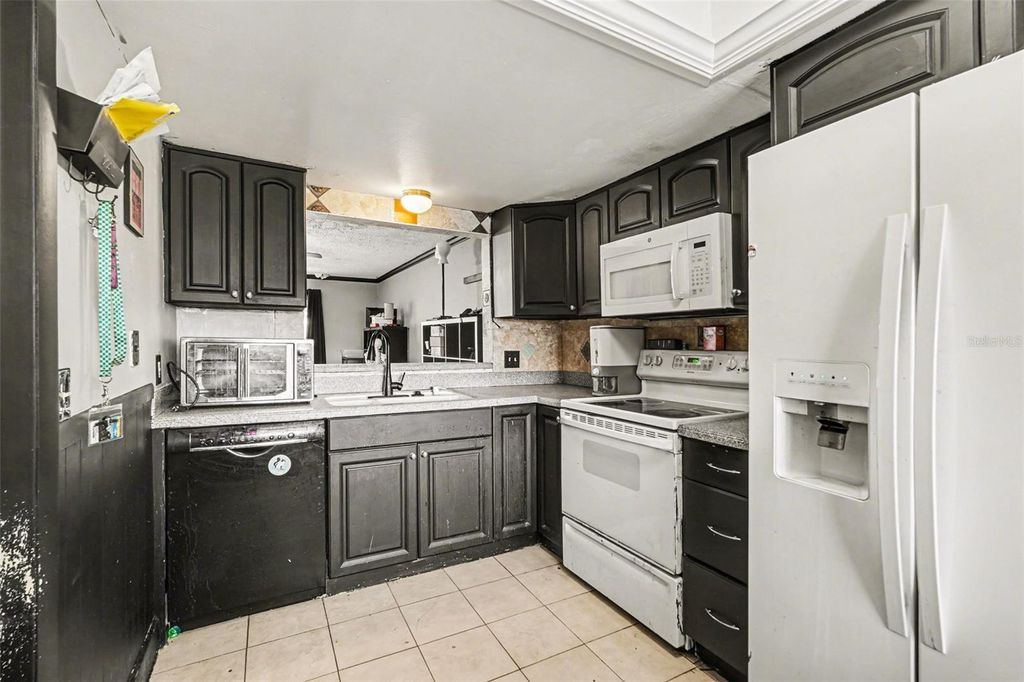 Photo of 6308 Newtown Circle #C4, Tampa, FL 33615 (MLS # TB8501942)