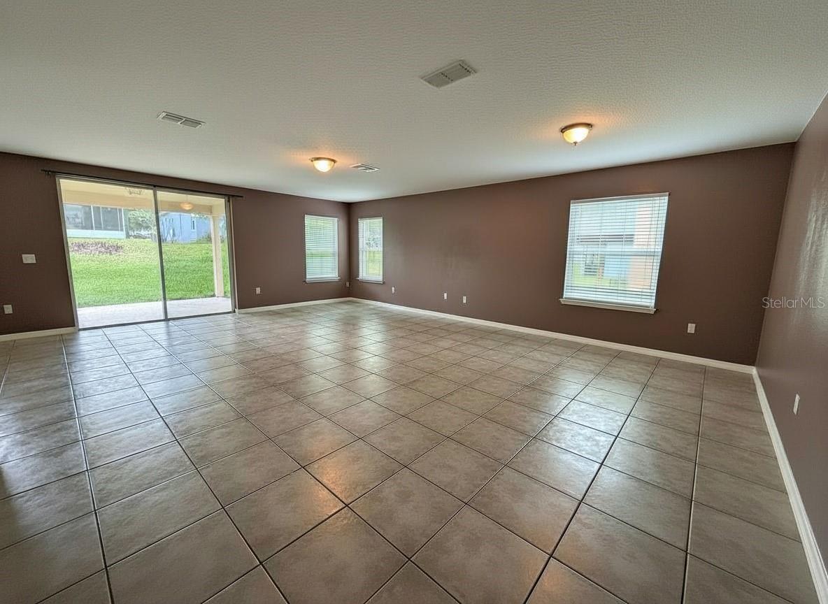 WINDSONG AT LEESBURG - Residential