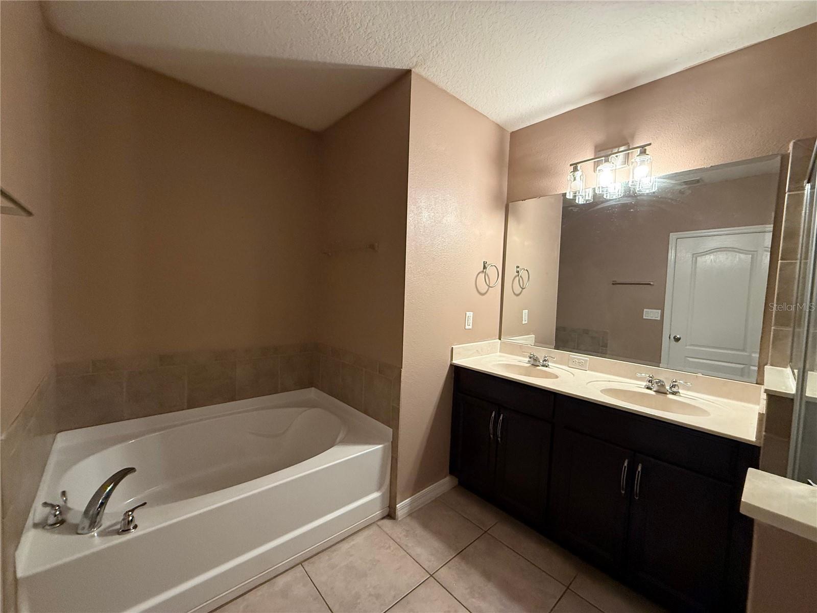 WINDSONG AT LEESBURG - Residential