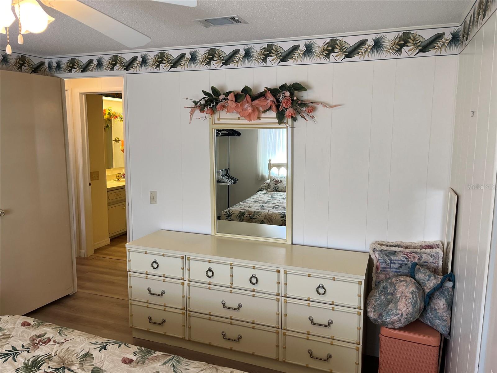 VENICE ISLE - Residential