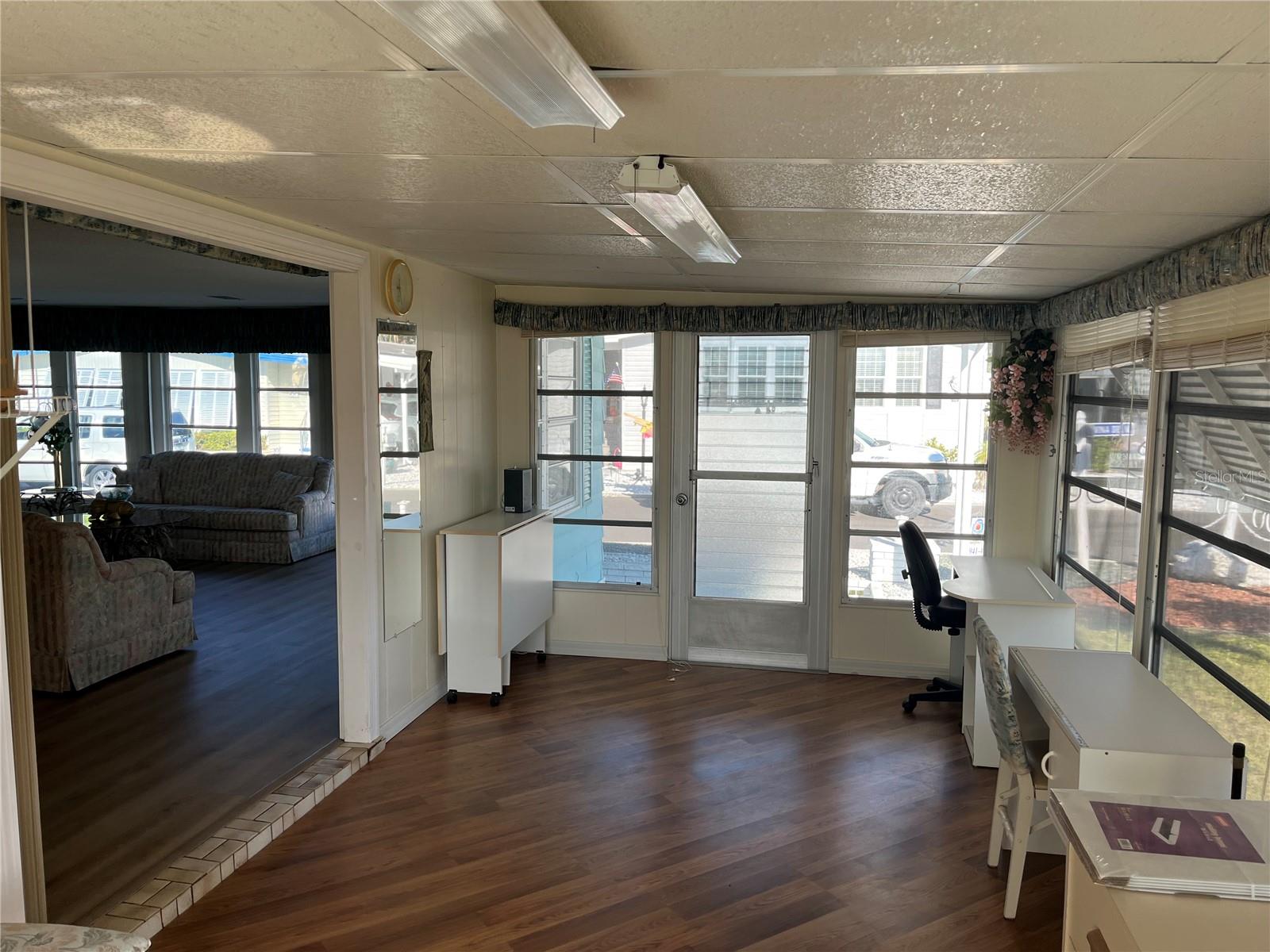 VENICE ISLE - Residential