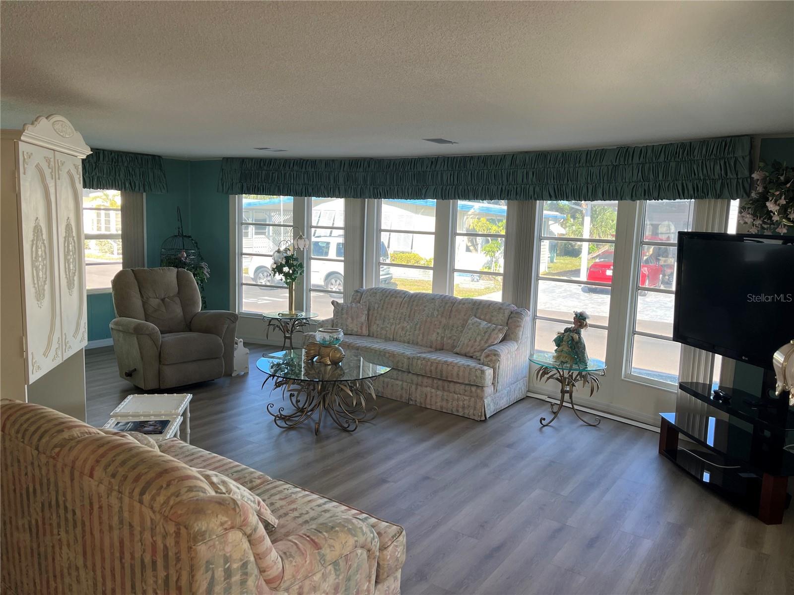 VENICE ISLE - Residential