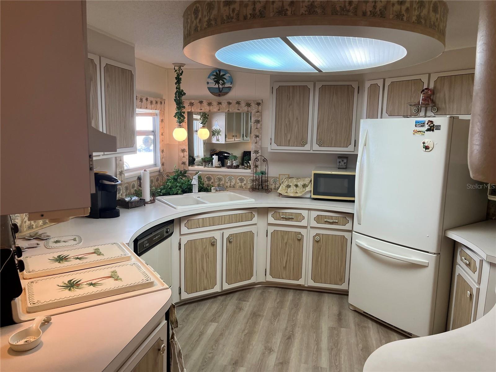 VENICE ISLE - Residential